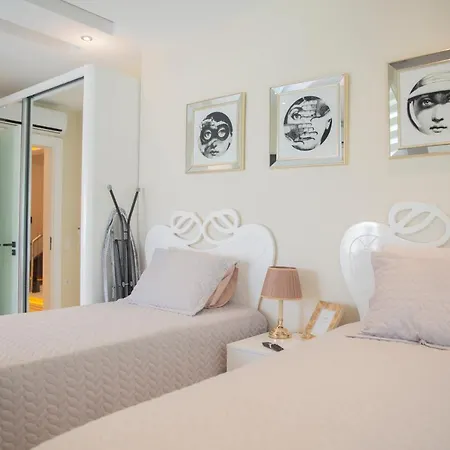 Yekta Kingdom Trade Centre Duplex With Sea View Mahmutlar
