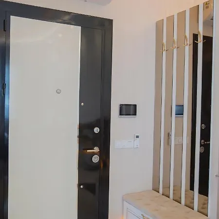Yekta Kingdom Trade Centre Duplex With Sea View *